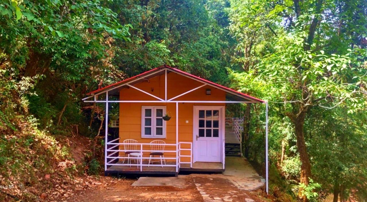 Aamod At Shoghi Luxury Cottage Resort Shimla Eksteriør billede