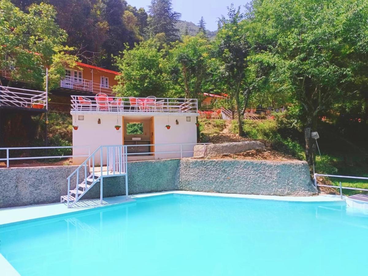 Aamod At Shoghi Luxury Cottage Resort Shimla Eksteriør billede